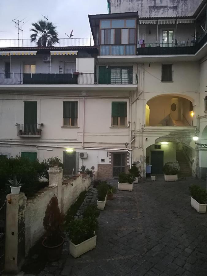 B&B Da Puca Ercolano Exterior photo